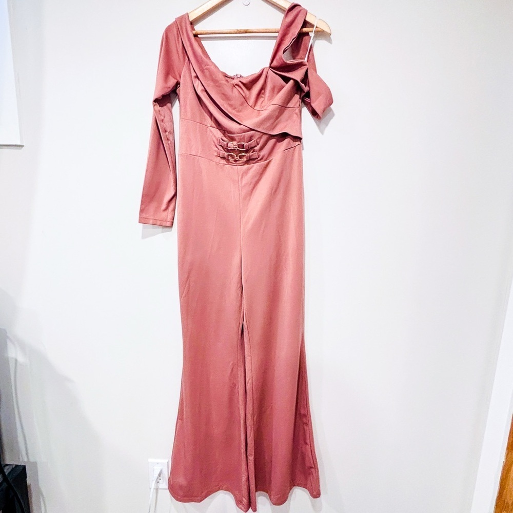 SHEINā Pink one-sleeve jumpsuit